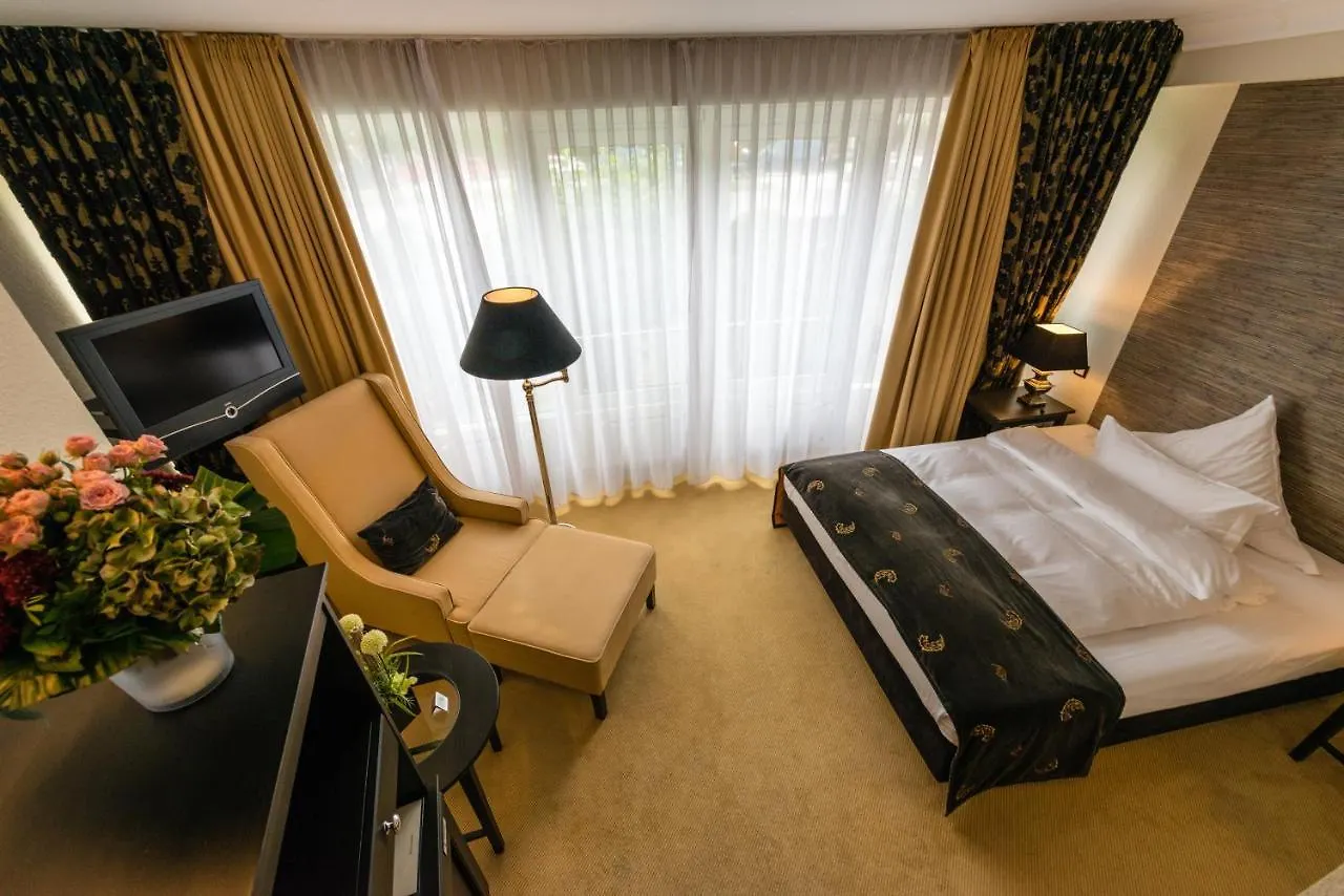 Hotel Zum Zeppelin Hamburg-Harburg 3*,  Duitsland